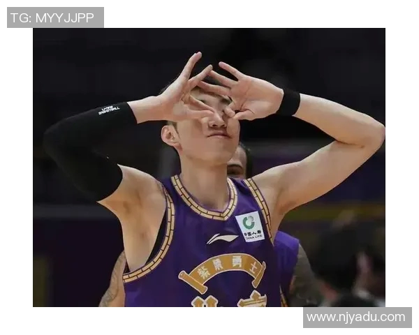 张庆鹏：从篮球场上的拼搏者到人生舞台上的励志典范