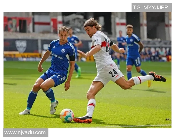 慕尼黑1860与门兴对决揭示德甲新赛季的竞争格局与球队实力分析