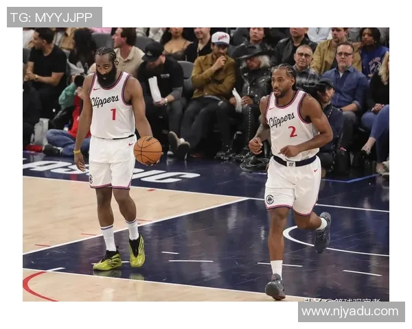 湖人对决快船的激烈较量29号赛场见证洛城德比的巅峰对决