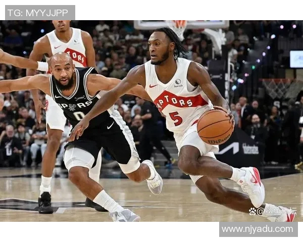 2004年NBA火箭与猛龙激战回顾：经典对决与球星风采的碰撞